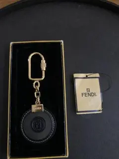 FENDI ブラックレザー キーホルダー