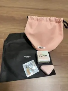 PRADA タッチ　チーク　72 ピンクダリア