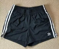 アディダス オリジナルス ショートパンツ M 黒 ジャージ レディース