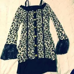 タイトワンピース