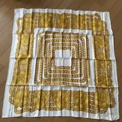 CHANEL ゴールドチェーンパターン スカーフ
