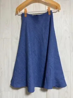 ブルー膝下丈スカート　フレアーnatural beauty basic XS