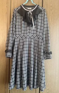 axes femme POETIQUEチェック柄ワンピース ブラック