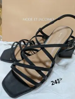 MODE ET JACOMO ブラックストラップサンダルのサムネイル