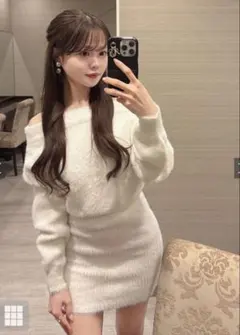 オフショルダー ホワイト ニットワンピース