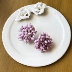 ★値下げ★フラワーモチーフピアス　紫　パープル　ビーズ　紫陽花　花