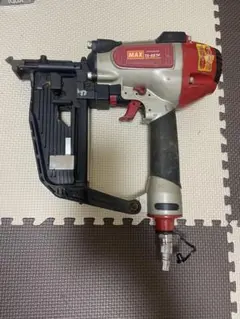 MAX　フロアタッカ　TA-557F マックス TA-557F/957T 9mmフロアタッカー【送料無料】