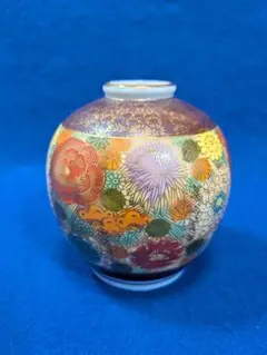 九谷焼 花瓶 花柄 金彩 ミニフラワーべースのサムネイル