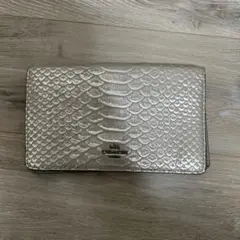 COACH エンボス加工レザー 二つ折り財布