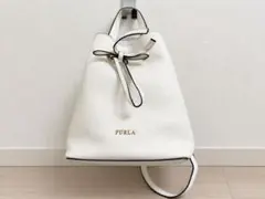 フルラ FURLA オフホワイト　ショルダーバッグ