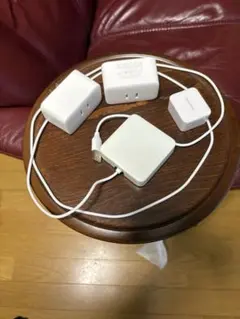 SwitchBot Hub Mini、指ロボット、プラグミニ2つ