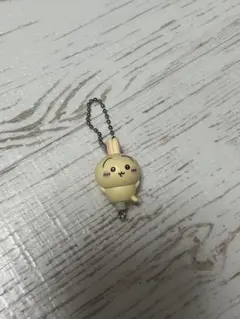 うさぎ　キーホルダー　ガチャガチャ　ちいかわ