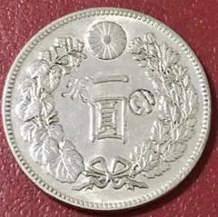 貿易大型銀貨、明治8年！明治8,9,10年の3年間だけ発行、10万を3万❗で出品 大型貿易銀、明治10年、8,9,10年の3年間だけ発行、11万❗を