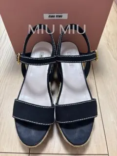MIU MIU サンダルのサムネイル