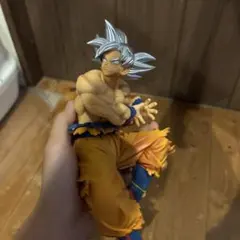 孫悟空 フィギュア 戦闘ポーズ