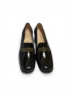 凛さん専用　Salvatore Ferragamo パテント ブラック　22.5
