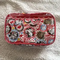 ディズニーキャラクター ミッキーとミニーのポーチ