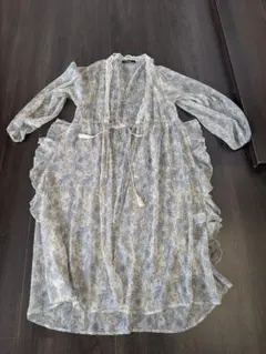 【w closet】花柄 シフォン ロングガウン カーディガン フリル グレーのサムネイル