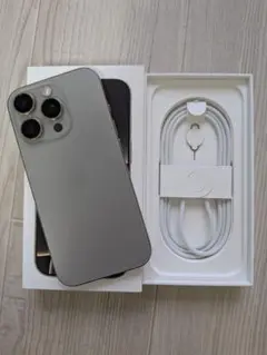 極美USED★iPhone 16 pro 256GB 95％ SIMフリー