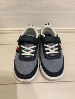 Tommy Hilfiger トミーフィルフィガー　キッズ スニーカー 18cm