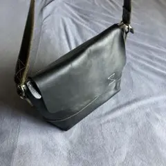 BEAUTY&YOUTH UNITEDARROWS黒レザーショルダーバッグのサムネイル