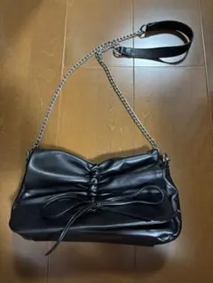 Heather ブラックショルダーバッグのサムネイル