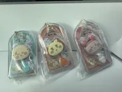 ちいかわ　ミニチュアチョコチャーム 古本屋　シーサー　ラッコ