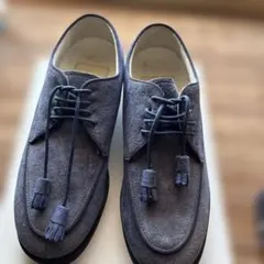 ブルーグレーの革靴