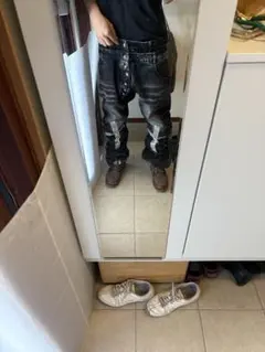 ブラックデニムパンツ ラインストーン装飾のサムネイル