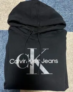 Calvin Klein Jeans 黒パーカー