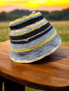 バケットハット　クロシェハット　カラフルストライプのかぎ針編み帽子
