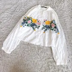 ZARA ザラ 花柄刺繍 ブラウス カットソー ホワイトインド綿 ボリューム袖