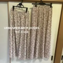 再値下げURBAN RESEARCH DOORS花柄スカートインナースカート付