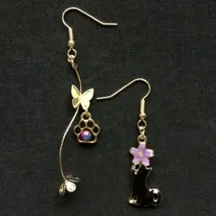 和風　桜と黒猫　肉球　ゆらゆら　ピアス