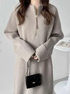 【ほぼ新品】GeeRA 前後2WAYハーフジップニットワンピース L