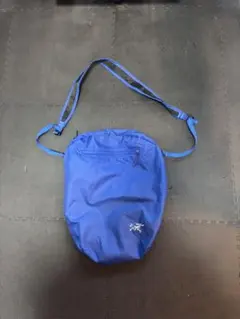 ARC'TERYX ショルダーバッグ ブルー