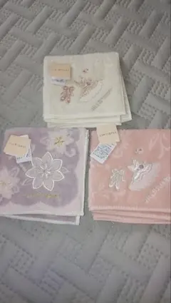 ジルスチュアートハンカチセット（3枚）