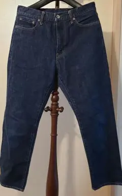 Item thumbnail for item a8e6aa1f-4570-48ee-86cf-2985b455b0d4