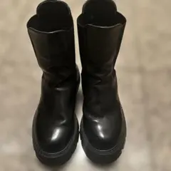 サイドゴアショートブーツ