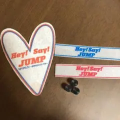 Hey!Say!JUMP 落下物　銀テープ