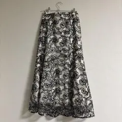 GRL 花柄刺繍 フレアスカート Mサイズ