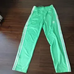 adidas originals トラックパンツ グリーン 3ライン ジャージ