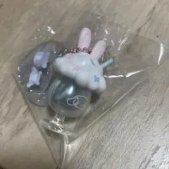 メゾピアノ x サンリオ シークレットチャーム シナモン ブルーベリエ