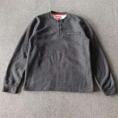 プルオーバーパーカー