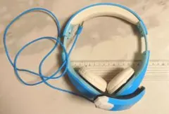 青い有線ヘッドホンのサムネイル