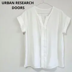 【URBAN RESEARCH DOORS】フレンチスリーブ　ブラウスのサムネイル