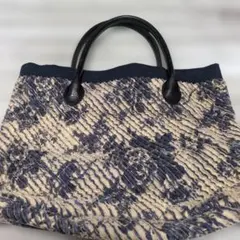 Item thumbnail for item 7c78592a-2df2-4cb4-b250-99a37b191608