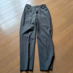 ユニクロ　グレーパンツ