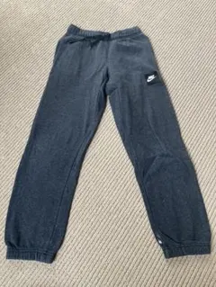 Nike グレー パンツ スウェットパンツ　裏起毛　140