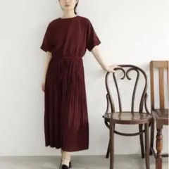 井川遥さん loin.（ロワン） Vネック ロングワンピース（マゼンタ） 井川遥さん loin.（ロワン） Vネック ロングワンピース（マゼンタ